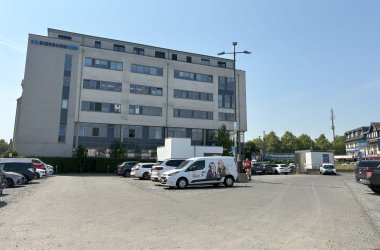 Parkplatz Facharztzentrum oberirdisch