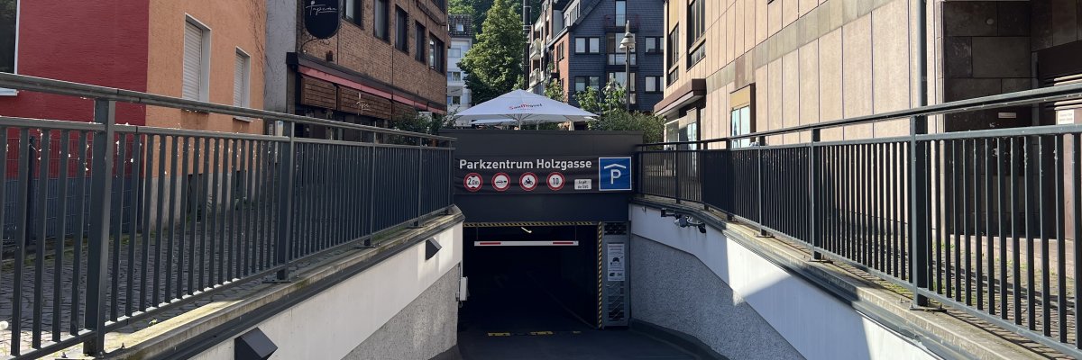 Parkzentrum Holzgasse Einfahrt