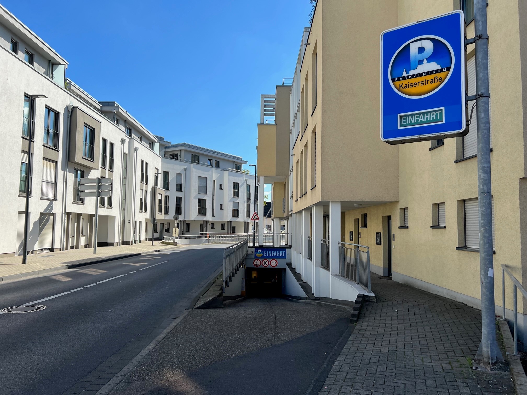 Parkzentrum Kaiserstraße Parkzentrum Kaiserstraße Einfahrt