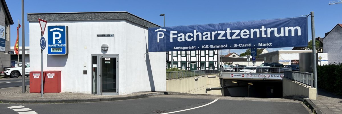 Tiefgarage Facharztzentrum Einfahrt von der Mahrstr.